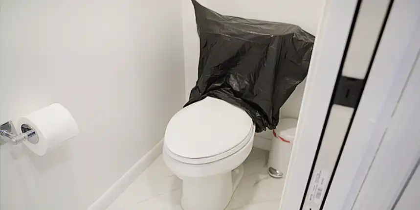 Toilet with the tank covered